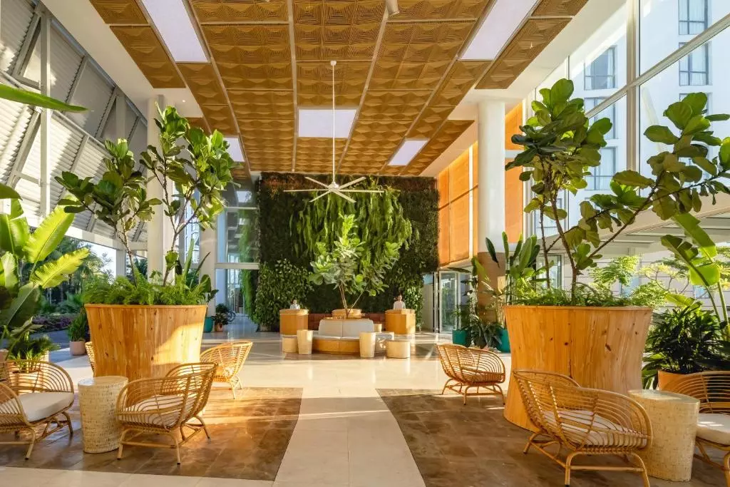 لابی هتل ملیا دانانگ بیچ